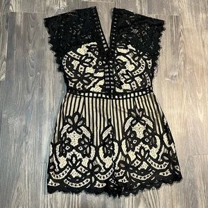Boutique Size L Black/Tan Lace Romper